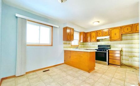 For Lease - 3 Prairie Dunes Place, Vaughan, Ontario - Photo 4