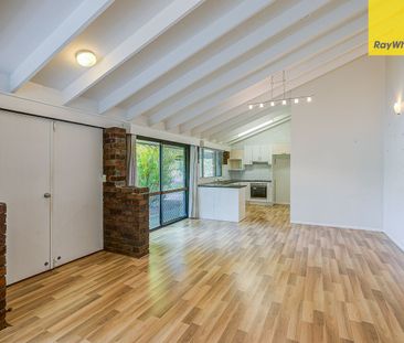 Perfect Family Home with Pool - Photo 5