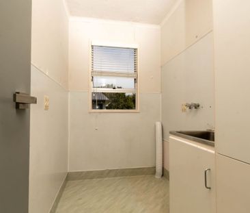 Charming Apartment - Photo 2