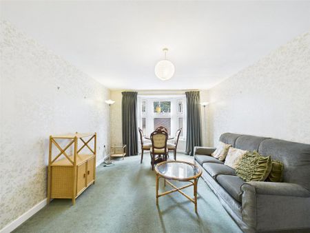 2 bedroom apartment to rent - Photo 2