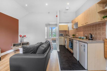 1 bedroom flat to rent - Photo 5