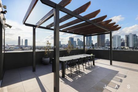 303/14 Woodruff Street, Port Melbourne VIC 3207 - Photo 3