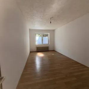 Gepflegte 2-Zimmer Wohnung, 80m², EG, 1100 Wien, Miete EUR1.000,- - Photo 1
