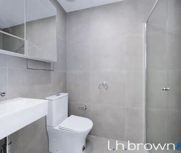 “Architecturally Designed, Furnished Studio in Prime Location” - Photo 2