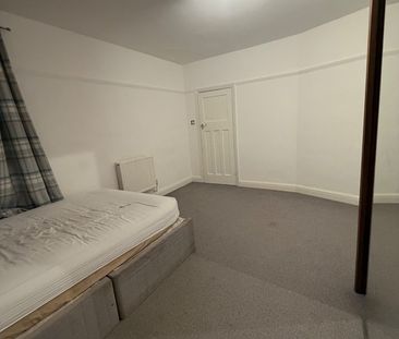 Room in a Shared Flat, Gracefield Gardens, SW16 - Photo 3
