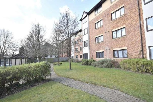 Cromwell Place, Station Road, Redhill, RH1 - Photo 1