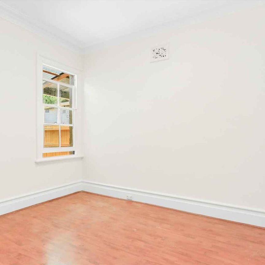 46 Thomas St Ashfield - Photo 1