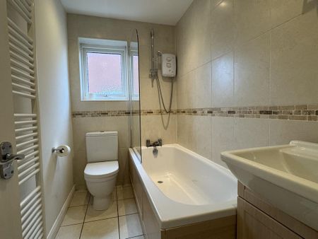 2 bedroom semi-detached house to rent - Photo 2