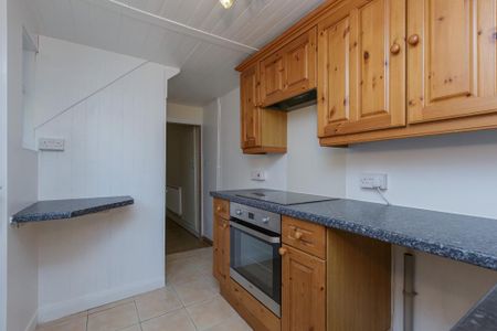 2 bedroom terraced house to rent - Photo 3