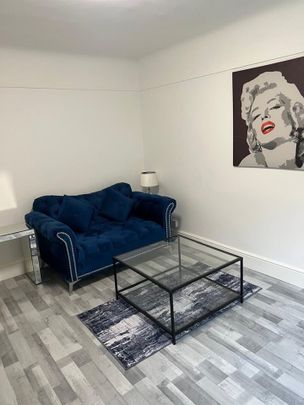 1 Bed Flat, Dorrick Court, SO15 - Photo 1