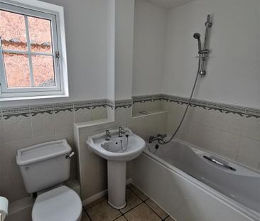 4 bedroom detached house to rent - Photo 5