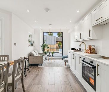 2 Bed Flat, Westcote Road, SW16 - Photo 1