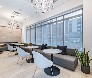 For Lease - 3250 Carding Mill Trail Unit# 404, Oakville, Ontario - Photo 2