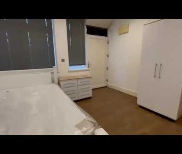 Studio Flat, Haredon House, SM3 - Photo 4