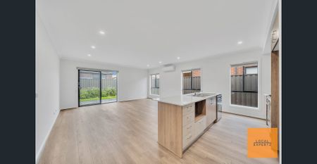 Modern Family Living in Prime Melton South Location - Photo 4