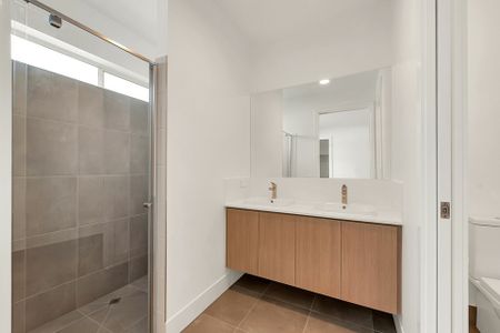 Newly Built, Modern and Move-In Ready - Photo 3