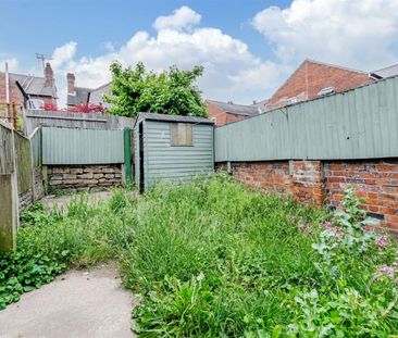 3 bedroom - Photo 2