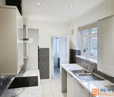 3 bedroom terraced house to rent - Photo 5