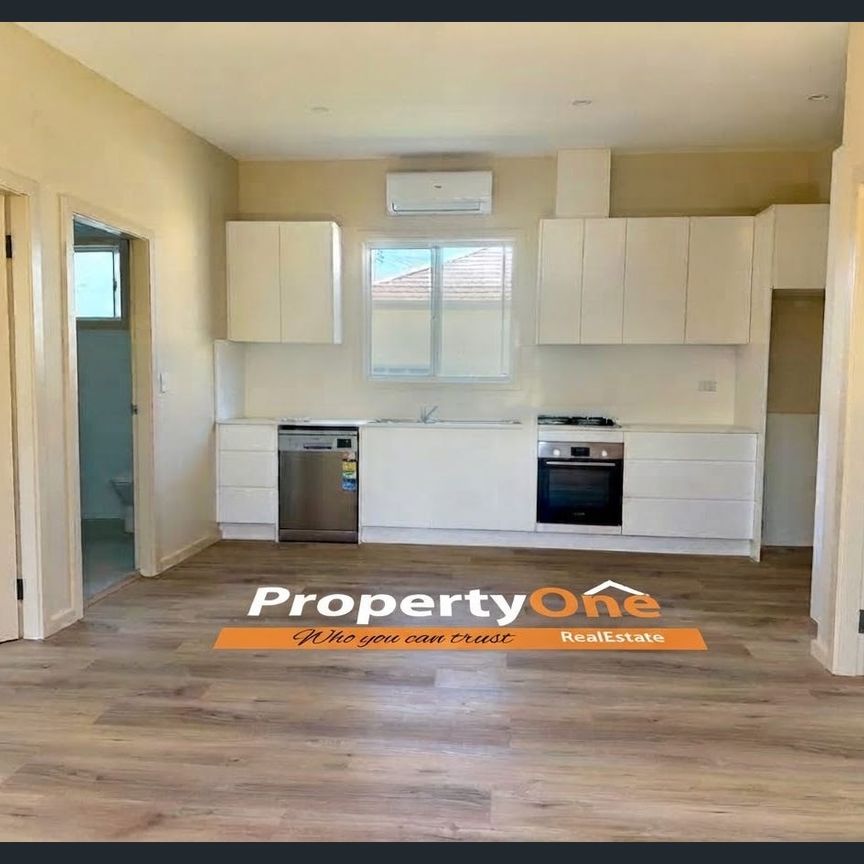 Brand-new two bedroom granny house. - Photo 1