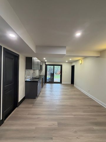 For Lease - 3486 Grand Forks Road Unit# 1, Mississauga, Ontario - Photo 4