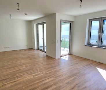 NEUBAU - sehr schöner Blick auf den Teich, mit Badewanne (Nr. 9) - Foto 1