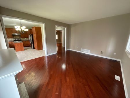 For Lease - 54 Kindy Street, Markham, Ontario - Photo 4