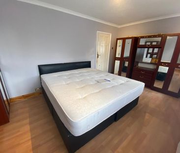 2 bedroom end of terrace house to rent - Photo 6