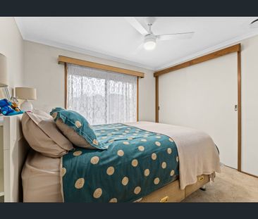 Beautifully Presented Home in Prime Location - Photo 3