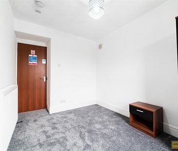 Room to rent, Redearth Road, Darwen - Photo 1