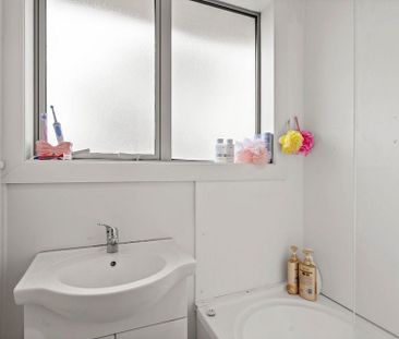 Warm 3 Bedroom Home - Low Maintenance - Glengarry - Photo 6