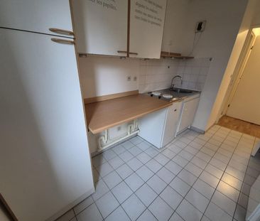 Location Appartement 2 pièces 44m² LILLE 59800 - Photo 3