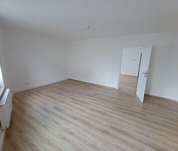 zentrale großzügige 2,5 Zimmer Wohnung - Photo 4