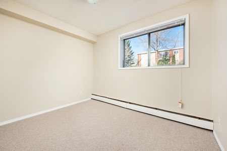 Fernwood Apartments - Photo 3