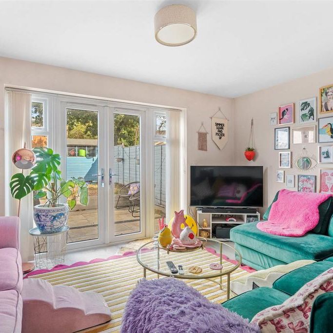 2 bedroom terraced house to rent - Photo 1