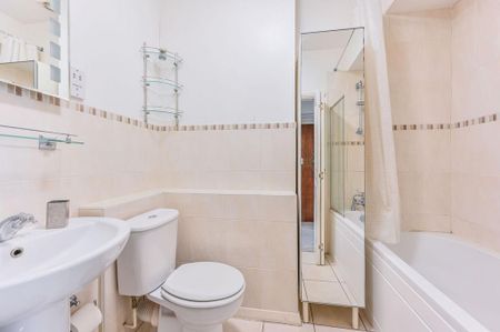 1 bedroom flat to rent - Photo 4