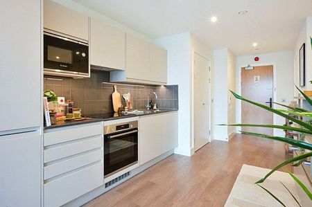 Studio to rent - Photo 2