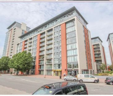 1 Bed Flat, Adriatic Apartments, E16 - Photo 2