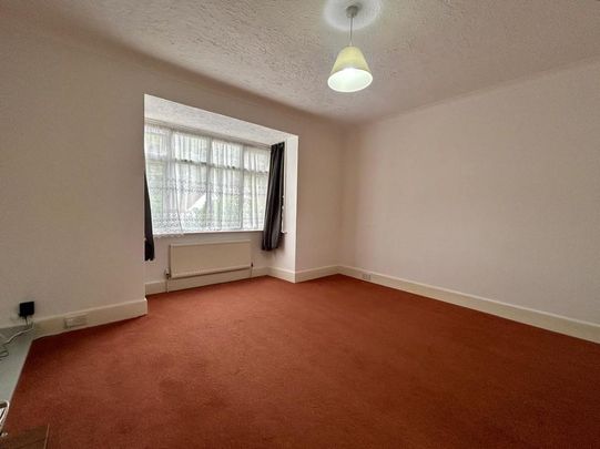 3 bedroom apartment to rent - Photo 1
