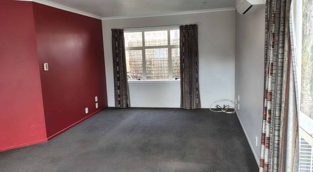 Four Bedrooms/ 2 Bathrooms & Double Garage - Photo 1