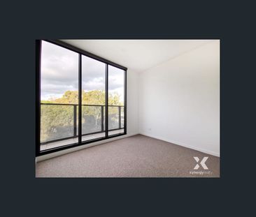 Modern 1-Bedroom Apartment Located in Prime Blackburn! - Photo 1