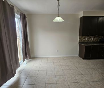 For Lease - 42 Loftsmoor Drive Unit# upper Unit, Brampton, Ontario - Photo 4