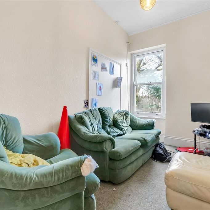 7 bedroom maisonette to rent - Photo 1