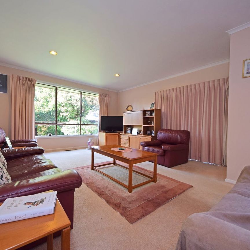 A FANTASTIC HOME WITH A SEPARATE BUNGALOW! - Photo 1