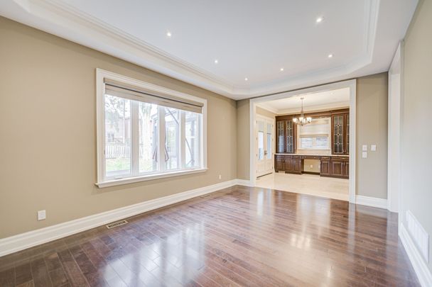 For Lease - 326B Horsham Avenue, Toronto, Ontario - Photo 1