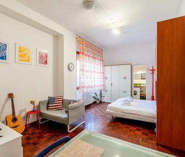 Piazza Precotto, Milan, Lombardy - Photo 2