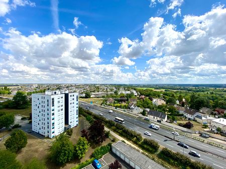 APPARTEMENT T3 A LOUER - BLOIS - REFAIT A NEUF, 2 CHBS, BALCONS, PARKING & CAVE - Photo 2