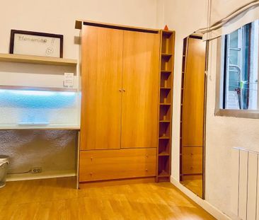 Plaza de la Cebada, Madrid, Community of Madrid 28005 - Photo 3