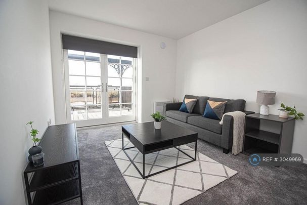 1 bedroom flat to rent - Photo 1