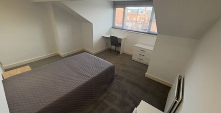 Room 6, Knowle Road, Burley, Leeds, LS4 2PJ - Photo 5