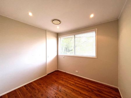 Convenient Family Living in a Peaceful South Penrith Location - Photo 2